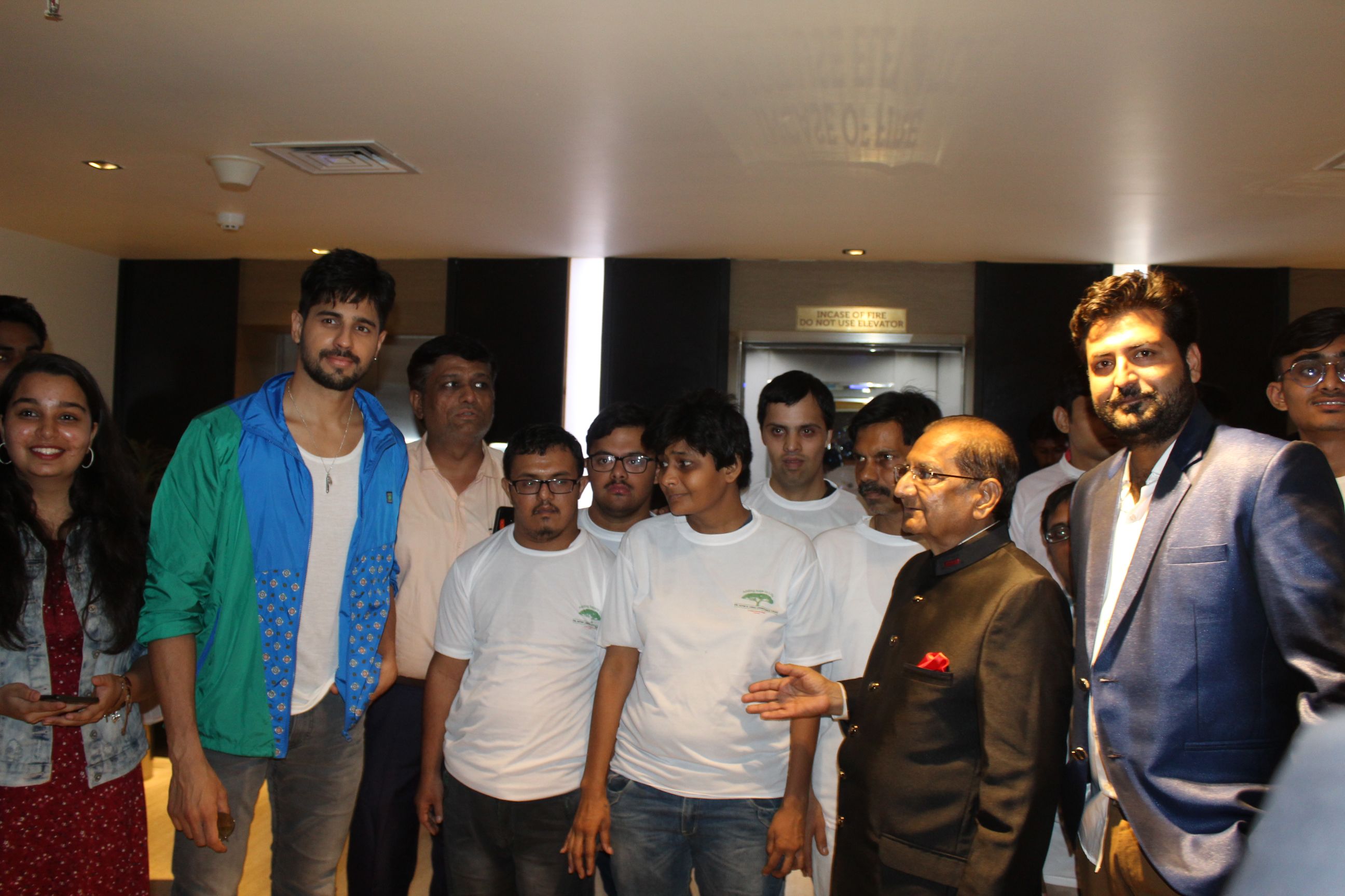 hongkong disneyland gauravvanta gujrati awards 2019